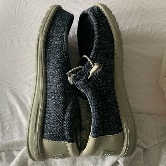 Mens Navy HeyDudes - Picture 2 of 6